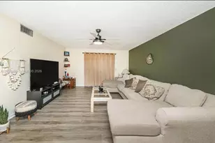 2615 NE 3rd Ct, Boynton Beach, FL 33435 - Photo 2