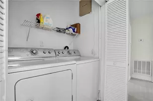 6452 Custer St, Hollywood, FL 33024 - Photo 16