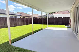 8024 NW 198th Terrace, Hialeah, FL 33015 - Photo 34