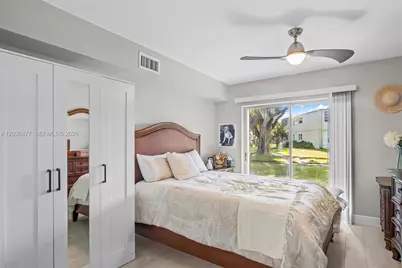 19 Abbey Ln #104, Delray Beach, FL 33446 - Photo 12