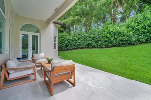 2163 Bay Ct, Weston, FL 33326 - Photo 52