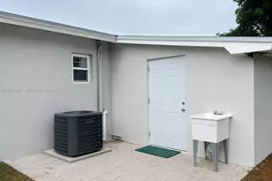 3040 NW 20th St, Fort Lauderdale, FL 33311 - Photo 6