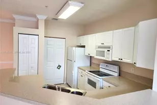 4602 SW 160th Ave, Miramar, FL 33027 - Photo 8