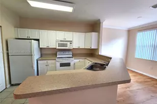 4602 SW 160th Ave, Miramar, FL 33027 - Photo 6