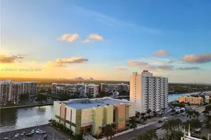 3505 S Ocean Dr, Hollywood, FL 33019 - Photo 2