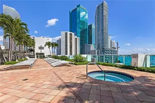 31 SE 5th St, Miami, FL 33131 - Photo 24