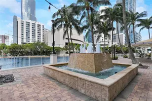 31 SE 5th St, Miami, FL 33131 - Photo 28