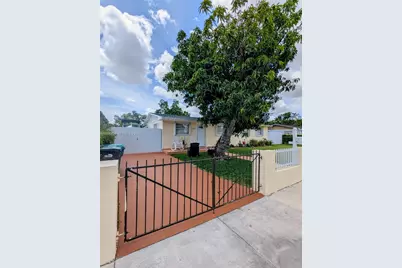 11934 SW 181st St, Miami, FL 33177 - Photo 2