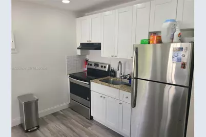 168 NW 32nd St #6, Miami, FL 33127 - Photo 8