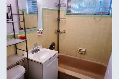 1225 NW 127th St, North Miami, FL 33167 - Photo 16