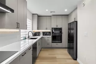 1178 Grant St, Hollywood, FL 33019 - Photo 10