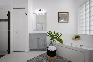 19308 Stonebrook St, Weston, FL 33332 - Photo 36