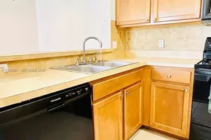 2304 E Myrtlewood Cir E, Palm Beach Gardens, FL 33418 - Photo 6