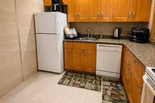 1000 Parkview Dr, Hallandale Beach, FL 33009 - Photo 8