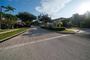 6453 Catalina Ln, Tamarac, FL 33321 - Photo 4