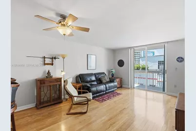 3588 Collins Ave #504, Miami Beach, FL 33140 - Photo 8