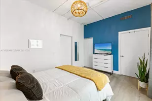 1700 Meridian Ave, Miami Beach, FL 33139 - Photo 18