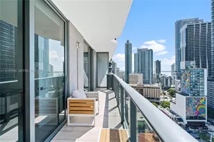 55 SW 9th St, Miami, FL 33130 - Photo 34