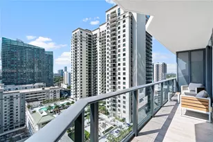 55 SW 9th St, Miami, FL 33130 - Photo 26