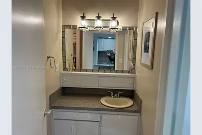 100 Lincoln Rd #1001, Miami Beach, FL 33139 - Photo 4