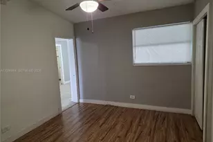 621 SW 64th Way, Pembroke Pines, FL 33023 - Photo 12