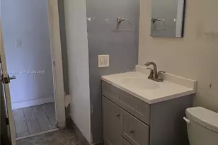 621 SW 64th Way, Pembroke Pines, FL 33023 - Photo 16