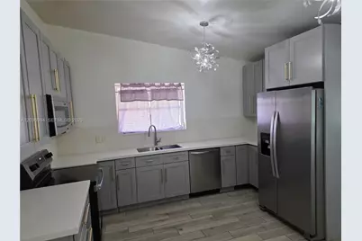 621 SW 64 Way, Pembroke Pines, FL 33023 - Photo 8