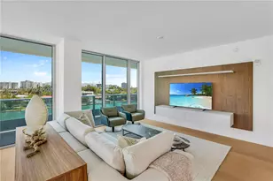 9221 E Bay Harbor Dr, Bay Harbor Islands, FL 33154 - Photo 10