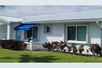 913 SW 3rd Ave, Boynton Beach, FL 33426 - Photo 2
