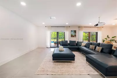 7970 SW 122nd St, Pinecrest, FL 33156 - Photo 4