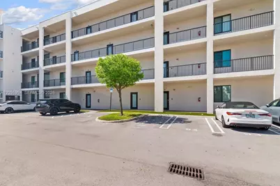 4636 NW 84th Ave #13, Doral, FL 33166 - Photo 10