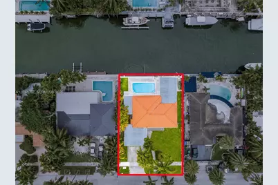 1161 NE 86th St, Miami, FL 33138 - Photo 4