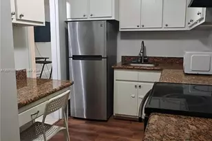 905 Brickell Bay Dr, Miami, FL 33131 - Photo 14