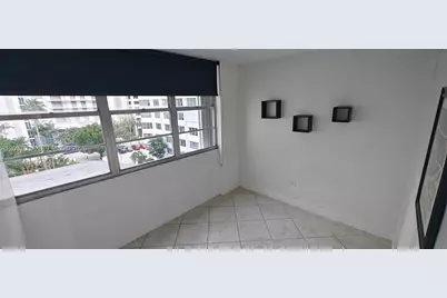 905 Brickell Bay Dr #623, Miami, FL 33131 - Photo 4