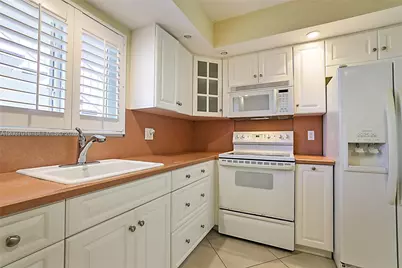 7 Westwood Ave #106C, Tequesta, FL 33469 - Photo 16