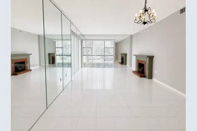 20505 E Country Club Dr #138, Aventura, FL 33180 - Photo 2