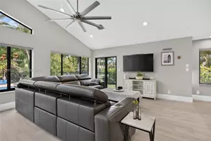 5366 NW 85th Ave, Coral Springs, FL 33067 - Photo 16