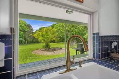 8340 SW 96th St, Miami, FL 33156 - Photo 12