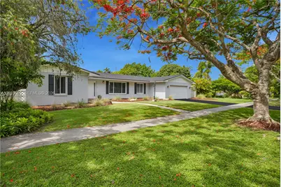 8340 SW 96th St, Miami, FL 33156 - Photo 2