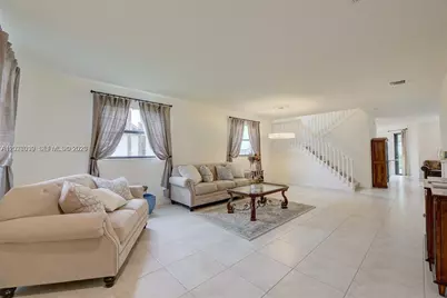 9260 W 35th Ln #N/A, Hialeah, FL 33018 - Photo 2