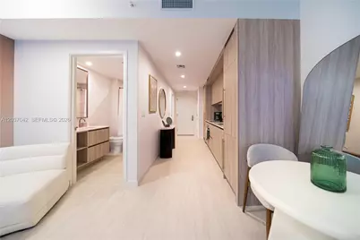 77 SE 5th Street #2009, Miami, FL 33131 - Photo 42