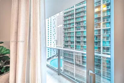 77 SE 5th Street #2009, Miami, FL 33131 - Photo 36