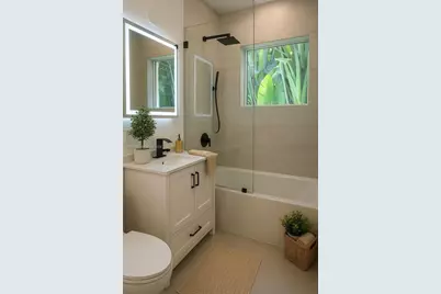 [Address not provided], Miami Beach, FL 33139 - Photo 14
