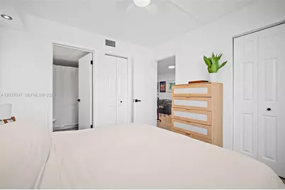 2575 SW 27th Ave #304, Miami, FL 33133 - Photo 8