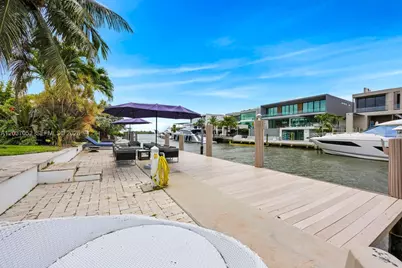 1074 NE Little River Dr, Miami, FL 33138 - Photo 30