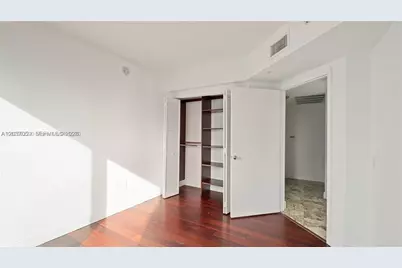 41 SE 5th St #1016, Miami, FL 33131 - Photo 10