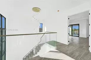 13023 Davie Oaks Dr, Davie, FL 33325 - Photo 12