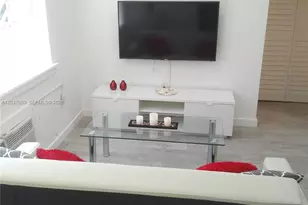 1525 Meridian Ave, Miami Beach, FL 33139 - Photo 4