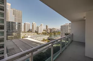 950 Brickell Bay Dr, Miami, FL 33131 - Photo 8