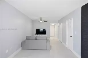 2899 Collins Ave, Miami Beach, FL 33140 - Photo 14